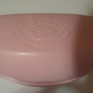 Eyeglass case, with cleaning cloth.